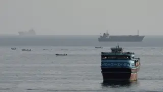 Iran and Oman Near Strait of Hormuz Framework, but Reopening Remains Conditional