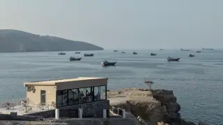 Iran Escalates Hormuz Strikes to Counter Oil Rebound, Threatening Gulf Stability