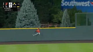 Cowser’s Wall-Won Catch Delivers Orioles’ 2-1 Victory