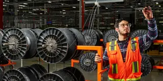 Amazon-Corning fiber pact spurs 1,000 North Carolina jobs and a new training path