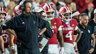 Lee Beebe Jr. 200-yard performance saves No. 4 Indiana from Northwestern upset