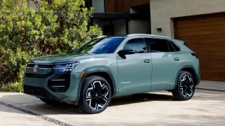 VW Atlas Cross Sport 2027 Debuts with Bold Design and 282-HP Upgrade