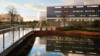 GSK shifts funds to late-stage R&D, relocates HQ to Cambridge