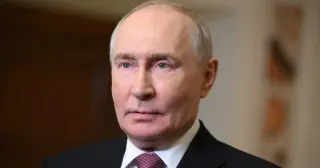 Zelensky Mocks Witkoff’s 'Humanitarian' Praise as Russian Strikes Kill in Kyiv