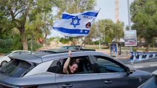Israel’s fragmented election leaves Netanyahu and Eisenkot short of majority, raising coalition crisis risks