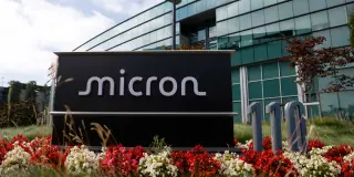 Micron Triggers Fresh Chip Selloff Across Tech Stocks