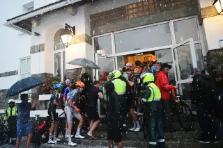 Pyrenees hotel becomes unsung hero as Vuelta peloton sheltered from hailstorm