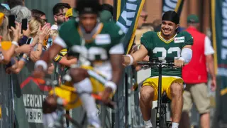 Sorrell Sparks Packers Day at Camp with Pick-6