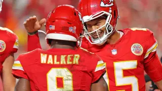 Colts Rally to 27-27 Tie With Chiefs on SNF