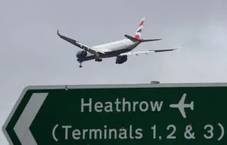 BA295 Chicago Flight Executes Emergency Return to Heathrow After Rapid Descent