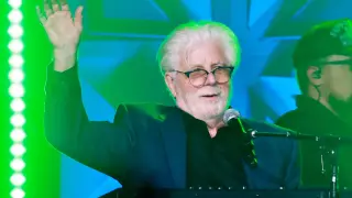 St. Louis Man Reunites with Doobie Brothers Frontman Michael McDonald After 58 Years