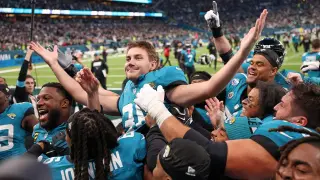 Jaguars Stun Eagles in London with 57-Yard Field Goal as Sirianni Blames Kickoff Decision