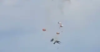 Four eject after midair collision disrupts Idaho air show; investigation underway
