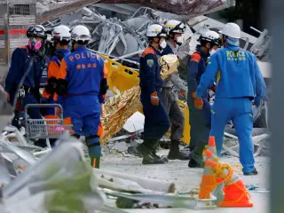 Kumamoto Quake: Death Toll Rises as Aftershocks Threaten Relief