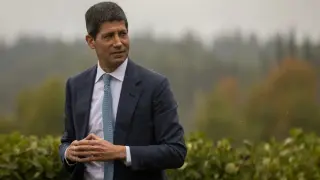 Warsh Signals Potential Rate Hikes to Tame Inflation at Jackson Hole
