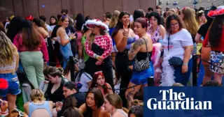 Front-Row Fever: Superfans Bet Big on Premium Concert Experiences