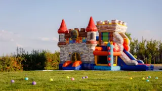 Hypervirulent MRSA outbreak traced to bouncy castles in Ireland