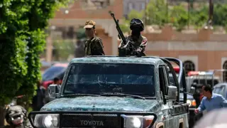 Houthis Grab Red Sea Coast, Gaining Iran-backed Leverage but Challenging Yemen's Legitimacy