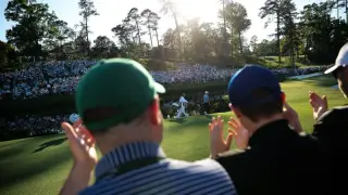 Masters Sunday: McIlroy and Young Duel at the Top as Augusta Awaits