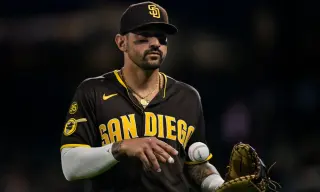 Padres move on from Castellanos, pivot to youth and versatility