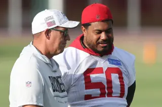 Vita Vea Signs $30M Extension, Defends Bowles After Trade Request
