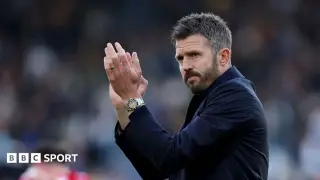 Carrick Seeks Stability as Man Utd Draw at Leeds Extends Winless Streak to Six