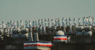 USS Abraham Lincoln Returns to San Diego After 322-Day Iran War Deployment