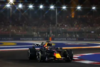 Verstappen Secures Singapore Sprint Pole After Clearing Yellow Flag Investigation