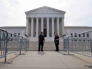 Supreme Court Keeps Birthright Citizenship, Blocks Trump Plan