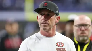 49ers’ Shanahan sidelined by car crash; concussion slows return as Foerster steps in