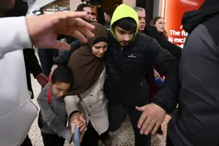 ISIS-linked Australians return home to Melbourne amid security scrutiny