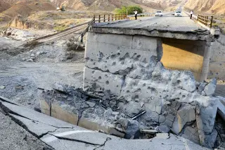 U.S.-Iran strikes widen as Tehran hits Jordan, raising risk of broader war