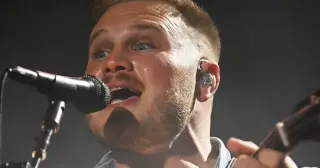 Zach Bryan Defies Kraft’s Censorship Line with 'Free Palestine' Shirt at Gillette Stadium