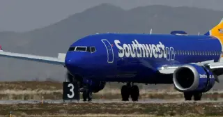 Southwest Planes Make Split-Second Move to Avert Collision Near Nashville