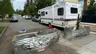 Seattle neighbors erect improvised barricades on Aurora Ave side streets amid gunfire