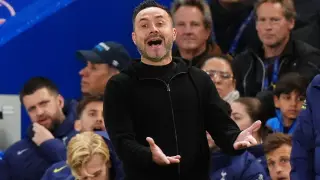 De Zerbi: Spurs still alive after Chelsea defeat as relegation race goes to final day