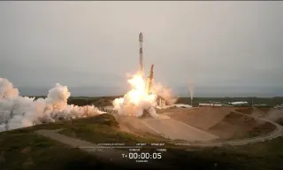 SpaceX Goes Public as Investor Bets Signal a New Space Economy