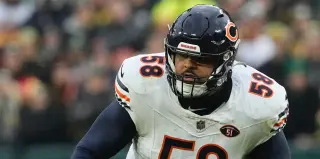 Wright Extension Signals Bears’ Trenches-First Future