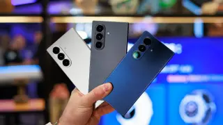Samsung's Z Fold 8 Ultra and Wide Surface in Side-by-Side Leaks Highlight Distinct Shapes