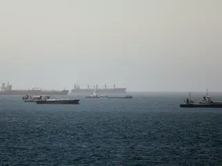 Oil spikes as Hormuz attack halts evacuation amid Iran-US-Israel tensions
