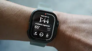 Apple Watch Series 12 and Ultra 4 Add 'In Theater Mode' to Manage New High-Frequency Health Sensors