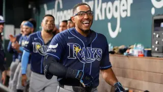Rays snap 10-game skid at Globe Life Field with ninth-inning rally