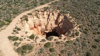 Hidden Cavern Networks Revealed Under the Nullarbor Plain