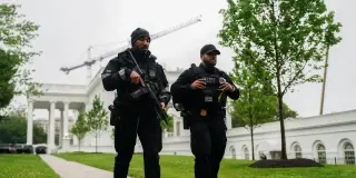 Gunfire at White House checkpoint leaves suspect dead, bystander wounded