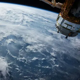US approves test of an 18-metre space mirror to light Earth at night