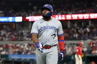 Guerrero Jr. Defends $500M Contract Amid Blue Jays' Historic Collapse