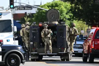 FBI ends Bakersfield bank hostage standoff with fatal shooting