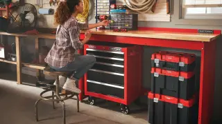 Lowe’s Tool Boxes Deliver Better Value Than Home Depot Online