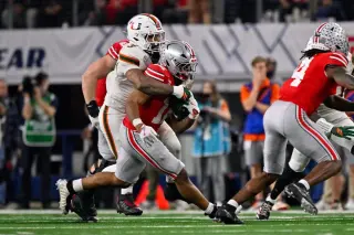 Chargers add disruptive edge with Akheem Mesidor at No. 22 in 2026 draft