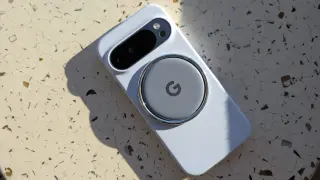Pixel 11 PixelSnap: clear cases let colors pop while staying protected